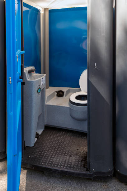 Best Luxury portable toilet rental  in Buena Park, CA